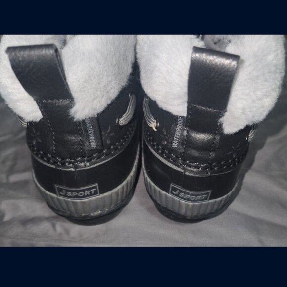 Ladies winter boots - Picture 2 of 4